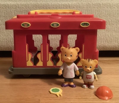 Daniel Tiger's Neighborhood Deluxe Carro Electrónico Figuras Sonido Luz Movimientos Foto 1 de 4