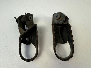 1993 - 1994 HONDA CR125R CR250R LEFT RIGHT FOOT RESTS PEGS - Picture 1 of 2