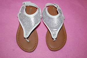 Baby Toddler Girls WHITE w/ SILVER RHINESTONE V THONG SANDALS Ankle Strap 5 - Picture 1 of 1