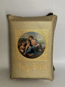 Vtg Holy Bible Family Rosary Commemorative Ed Catholic Marian Year 1957 - Imagen 1 de 24