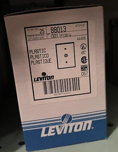LEVITON 88013 BLANCO TELÉFONO/CABLE PLACA DE PARED (CAJA DE 25) - Imagen 1 de 3