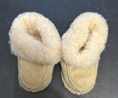 Mocasines de piel de oveja o oveja de gamuza talla 5 hechos a mano Foto 1 de 4