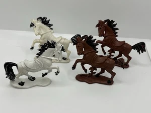 Scatola blu figure cavallo vintage marrone bianco nero 2,5 pollici - Foto 1 di 10