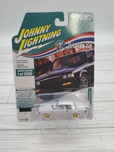 Johnny White Lightning Chase 1986 Buick Grand National Damaged Cardback - Picture 1 of 18