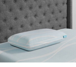 Tempur-Pedic Breeze ProLo Cooling Gel Memory Foam Medium  Pillow Queen New