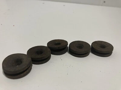 Suzuki Marauder 800 1997 cuadro ojales de goma para cubiertas laterales diversas (OEM) Foto 1 de 4