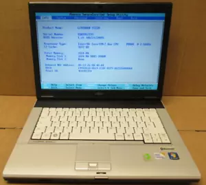 Fujitsu Siemens Lifebook S7220 14" Laptop Intel Core P8800 2.66GHz 2Gb No HDD - Picture 1 of 12