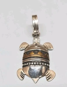 Native American Thomas Singer Turtle Pendant Sterling W/ Gold Overlay - Picture 1 of 4