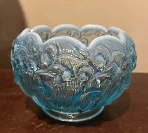 Vintage Fenton Light Blue Opalescent "Lily of the Valley" Rose Bowl - Picture 1 of 8