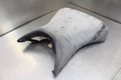 98-02 KAWASAKI NINJA ZX6R FRONT DRIVERS SEAT PAD SADDLE PILLION 53001-1871-MA Foto 1 de 4