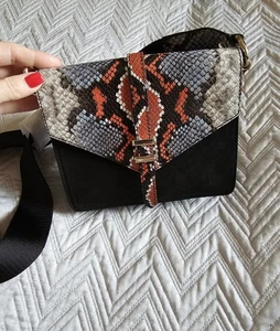 BNWT & Other Stories Small Women's Crossbody Suede Messenger Bag RRP £89 - Picture 1 of 12