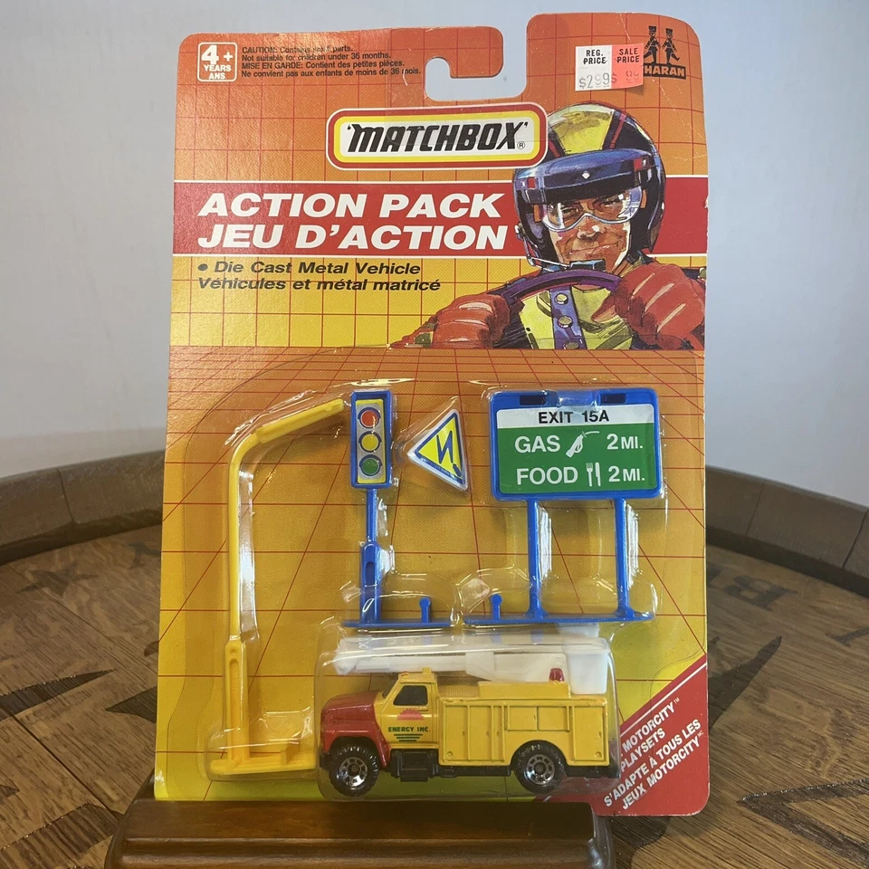 1990 Matchbox Racing Action Pack Sprint Car Lucky 7