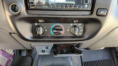 Ford Ranger 2003-2011 módulo de control de temperatura en el tablero calefacción unidad principal de CA fabricante original Foto 1 de 4