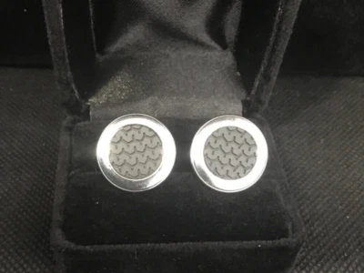 Gemelos Chopard Mille Miglia de acero inoxidable y goma negros y plateados Foto 1 de 4