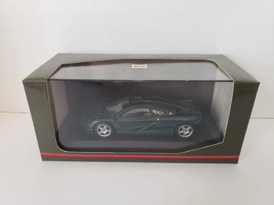 Coche de carretera Minichamps 1/43 McLaren F1 GTR verde metálico Foto 1 de 4