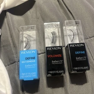 Lot Of 3 Revlon Eyelashes D40 , D05 , V27 - Picture 1 of 5