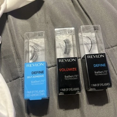 Lot Of 3 Revlon Eyelashes D40 , D05 , V27 - Image 1 of 4