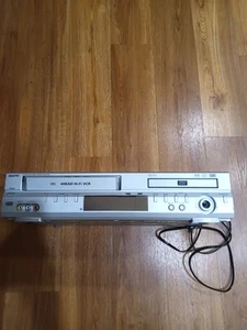 Sanyo DWM-3500U VCR/DVD Combo Home Theater System VHS Player Recorder Tested - Picture 1 of 21