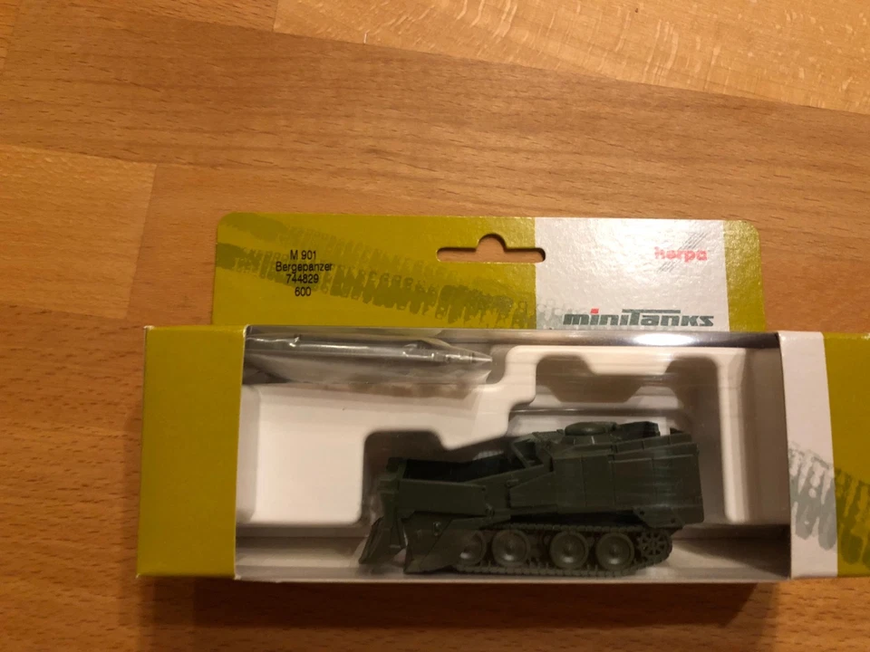 Herpa, M901 Veicolo Corazzato Recupero Con Targhetta Ambiente (US) - Immagine 1 di 1