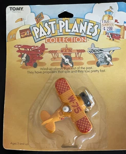 MOC Vintage 1982 TOMY Wind Up Two Wing Racer The Past Planes Collection #2565 - Picture 1 of 2
