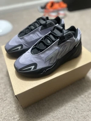 Adidas Yeezy Boost 700 MNVN Geoda talla 9 Foto 1 de 4