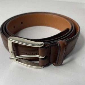 Cintura uomo Allen Edmonds pelle marrone 42 fibbia argento 1 1/4" made in USA 76308 - Foto 1 di 15