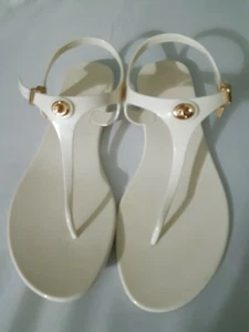 Coach Women's white Pelican Sandals US size 9 B - Foto 1 di 8