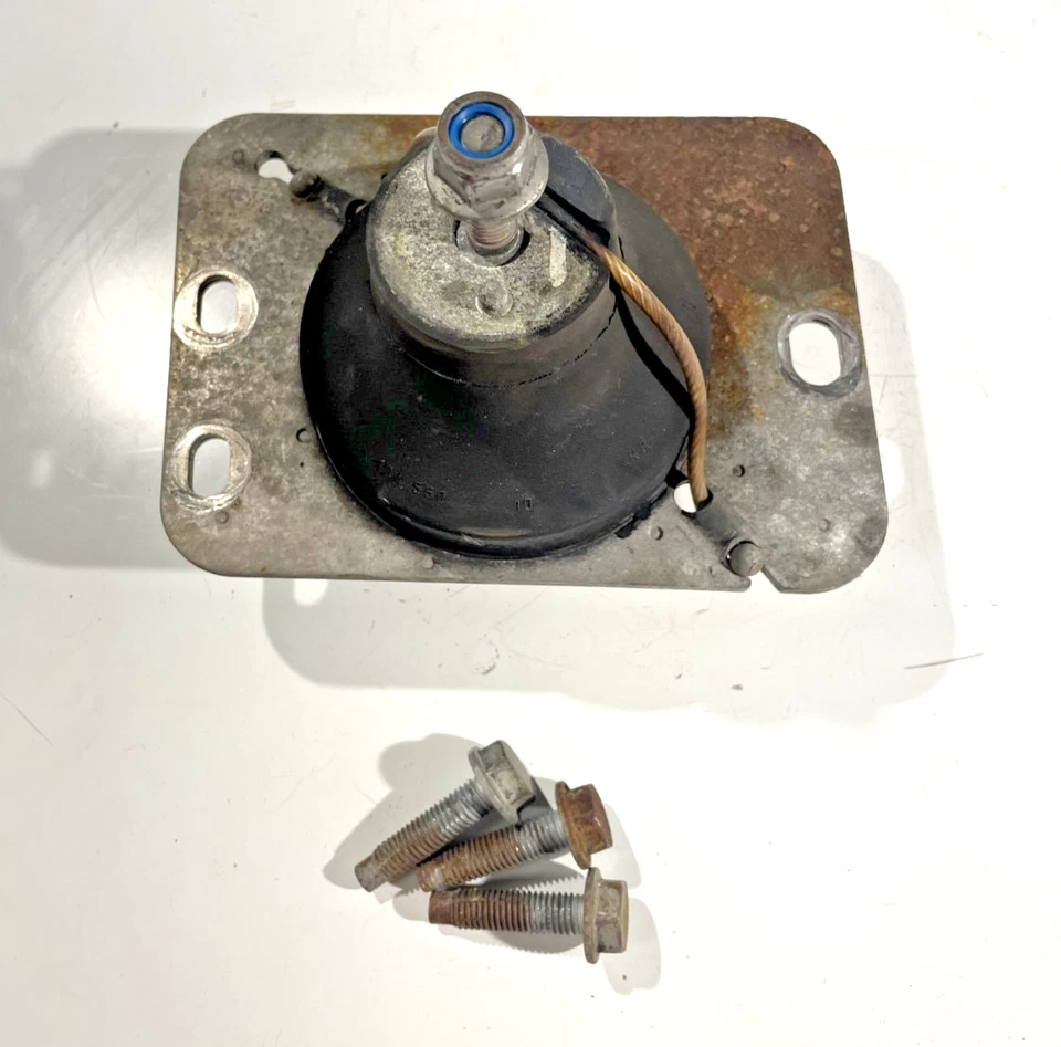 Vivaro Mk1 Renault Trafic Primastar Engine mount bracket 8200411257 2007 - 2014 — 第 1/4 张图片