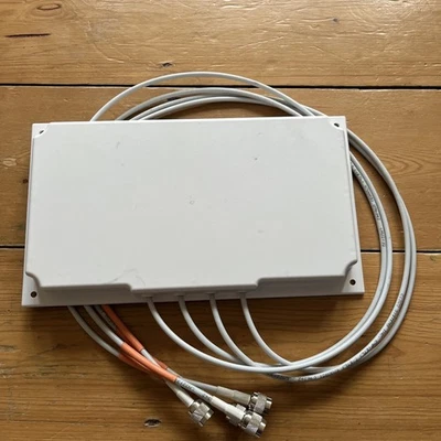 Cisco AIR-ANT2566P4W-R - Aironet 2.4-GHz/5-GHz MIMO 4-Element Patch Antenna - Image 1 of 2