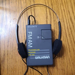 Vintage Sony Walkman AM/FM Stereo Receiver SRF-19W Portable Radio Works Great - Picture 1 of 4