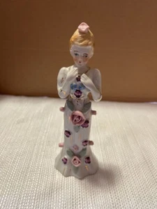 Vestido Bone China con flores en su - Imagen 1 de 5