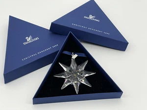 SWAROVSKI  STAR  Holiday ORNAMENT  2009  MINT BOXED - Picture 1 of 3