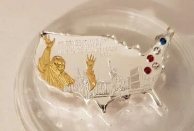 Pope Benedict XVI at the United Nations 2008 Cook Islands Ag/Au with Crystals - Image 1 of 2