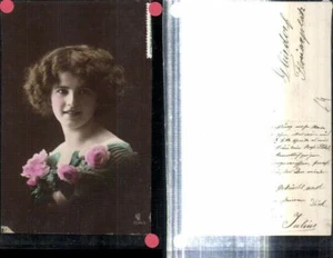 309275,Frau m. Rosenstola Rosen Portrait - Picture 1 of 1