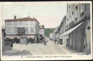 L'ARBRESLE 69 Place Mairie CPA animée écrite à Claudia chez le Dr Carcarié 1906 - Imagen 1 de 2