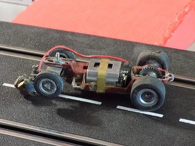 Chassi Cox escala 1/32 - Peças vintage de autorama + - Imagem 1 de 2