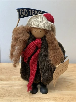 Muñeca Lizzie High Shirley Bowman 1994 de colección con bandera, termo, manta, abrigo de piel Foto 1 de 4