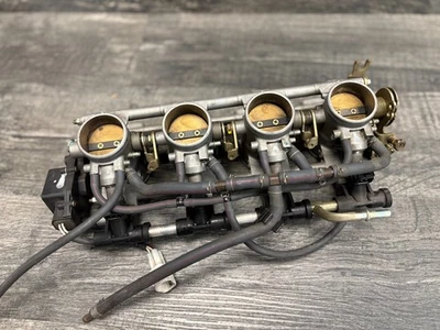 Корпус дроссельной заслонки модели Suzuki 2002 GSXR1000 E33 California с топливными форсунками - Изображение 1 из 4