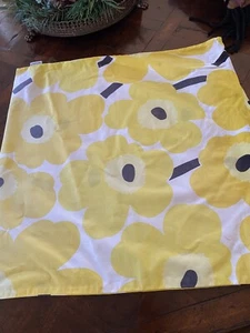 Copricuscino Marimekko Giallo Stampa Floreale Vintage 20x20” Guc MCM - Foto 1 di 5