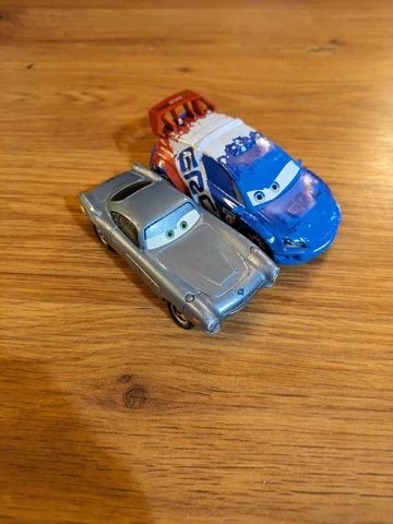 Disney CARS Finn McMissile And Raoul Caroule Cars Model Toy Pixar 3.5" Cover