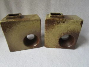HALDENSLEBEN Keramik 2 gleiche Vasen 2905 VEB Lochvase rechteckig 12,5x13x6,8cm - Picture 1 of 10