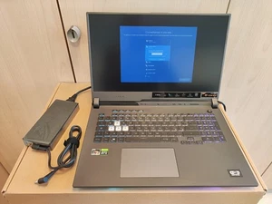 ASUS ROG Strix G17 G713QM-HX063T Notebook 17.3" 90NR05C2-M03630 Garanzia 1 anno - Imagen 1 de 23