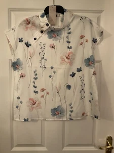 Beautiful Blouse From Emery Rose - Picture 1 of 10