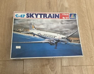 Italeri Modellbausatz 127 - C-47 Skytrain - 1/72 - Bild 1 von 2