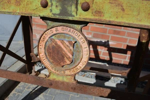 Pies de máquina mesas parte inferior hierro fundido oxidado original antiguo Richmond&Chandler - Imagen 1 de 6