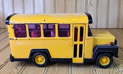 Vintage Buddy L School Bus 9 inches Long - Image 1 of 4
