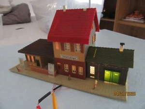 N - Vollmer Triple LED Illuminated Train Stationw/ People added 9" x 4" x 5"* - Picture 1 of 9