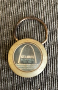1964-1966 St Louis Bicentennial Arch key chain fob - Picture 1 of 2