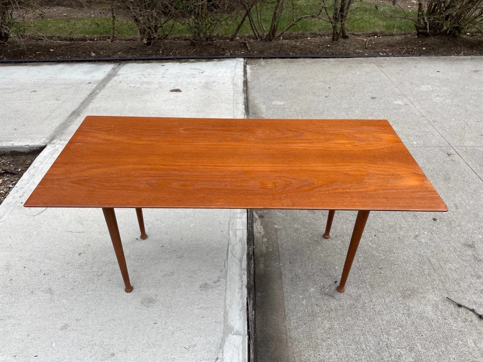 Beautiful Fritz Hansen Midcentury Danish Teak Coffee Table  - Image 1 of 4