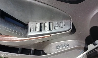 Driver Front Door Switch Driver's Window Fits 15-20 SUBURBAN 1500 748093 Foto 1 de 4